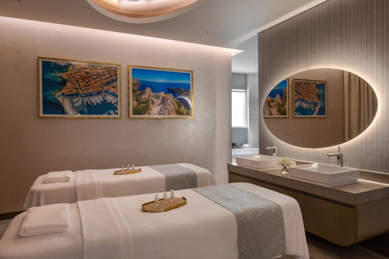 Paramount Midtown فندق 5*