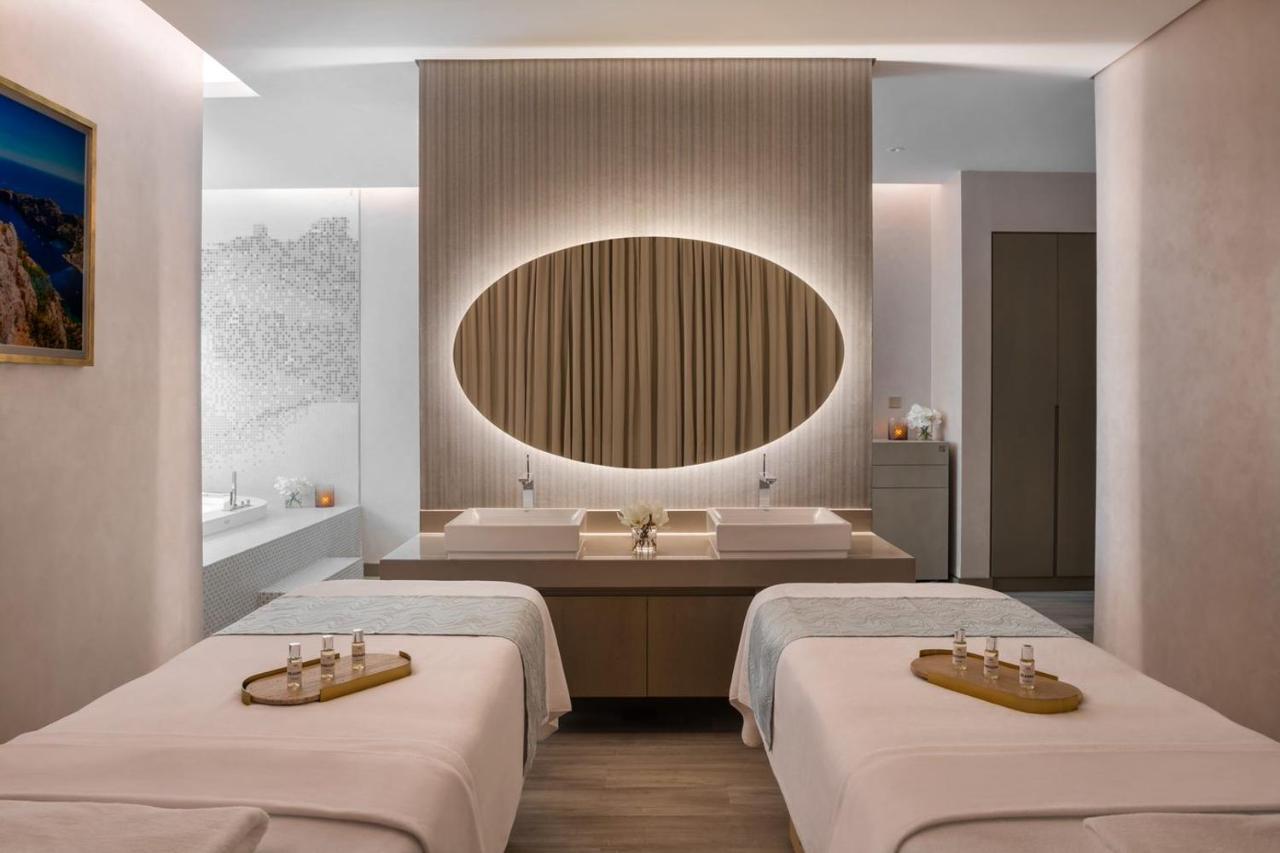 فندق Paramount Midtown 5*